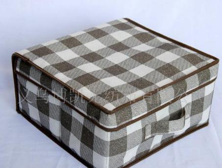 �ޱ��ռ{��