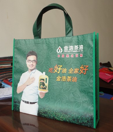 �Ž��o��������Ĥ �ϲ���ɫ��Ĥ���r(ji��)��