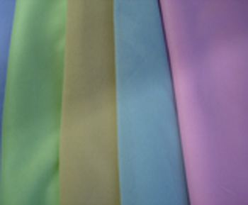 �r��������