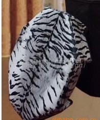 �๦���ռ{��