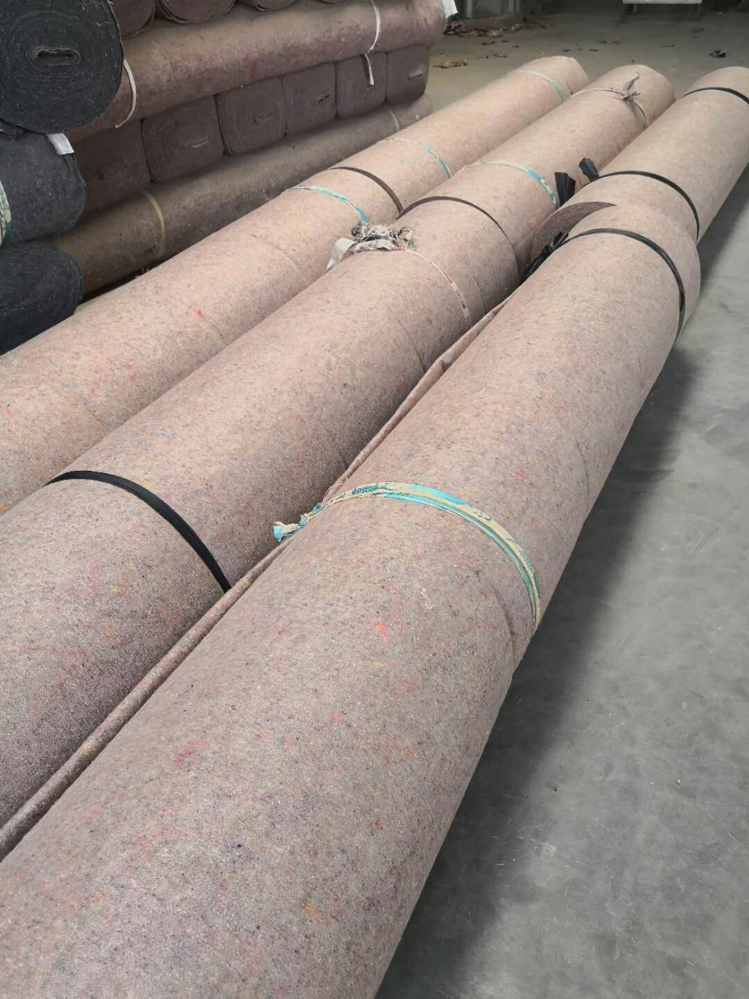 ɽ�|�H����ɫ�߶˴�����ë�֏S��ֱ�N