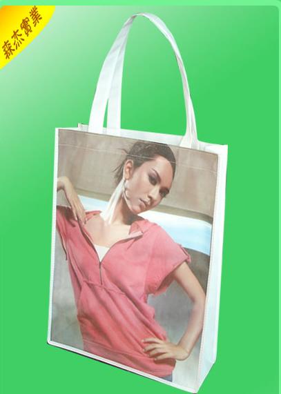 ��ɫ�h(hu��n)����