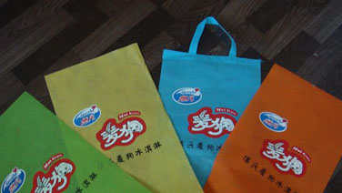 ���]ُ���