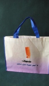 �h(hu��n)����