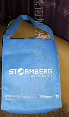 �h(hu��n)����