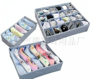 �������̿�ռ{������ ��ζ�ռ{�У���ɫ��