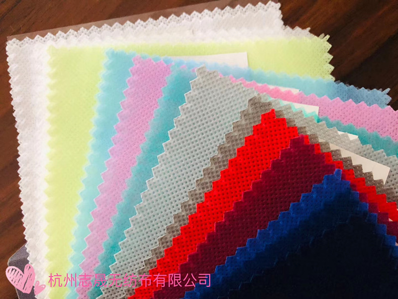 ��ɫ�o����