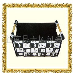 ��ɫ�ռ{��